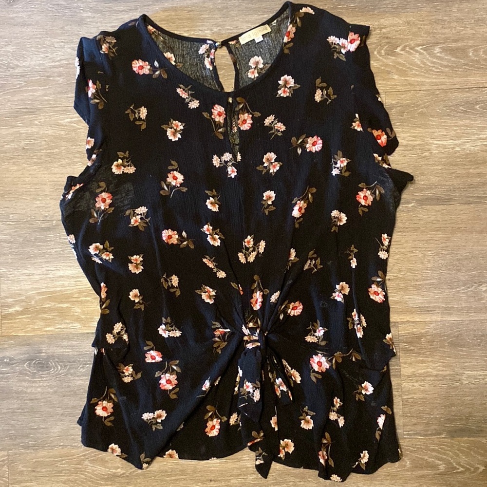 Wild Jasmine Black Floral Peplum Tie Front Cap Sleeve Blouse Size 3X